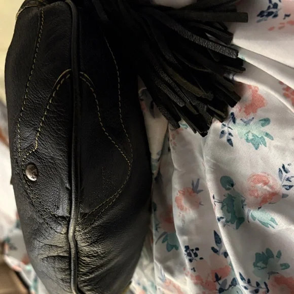 EXTREMELY RARE MCM Black Leather Shoulder Bag with Braided Strap and Gold Accent - Picture 6 of 8